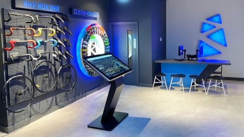 freestanding pcap touchscreen kiosk used for customer bike builder