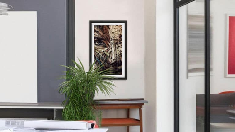 Digital Canvas Display in an Office