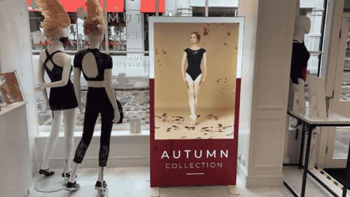 Freestanding Tension Fabric Lightbox for Bloch