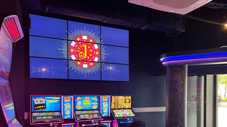 Econoline Screen LCD Video Wall in Jeffries Casino